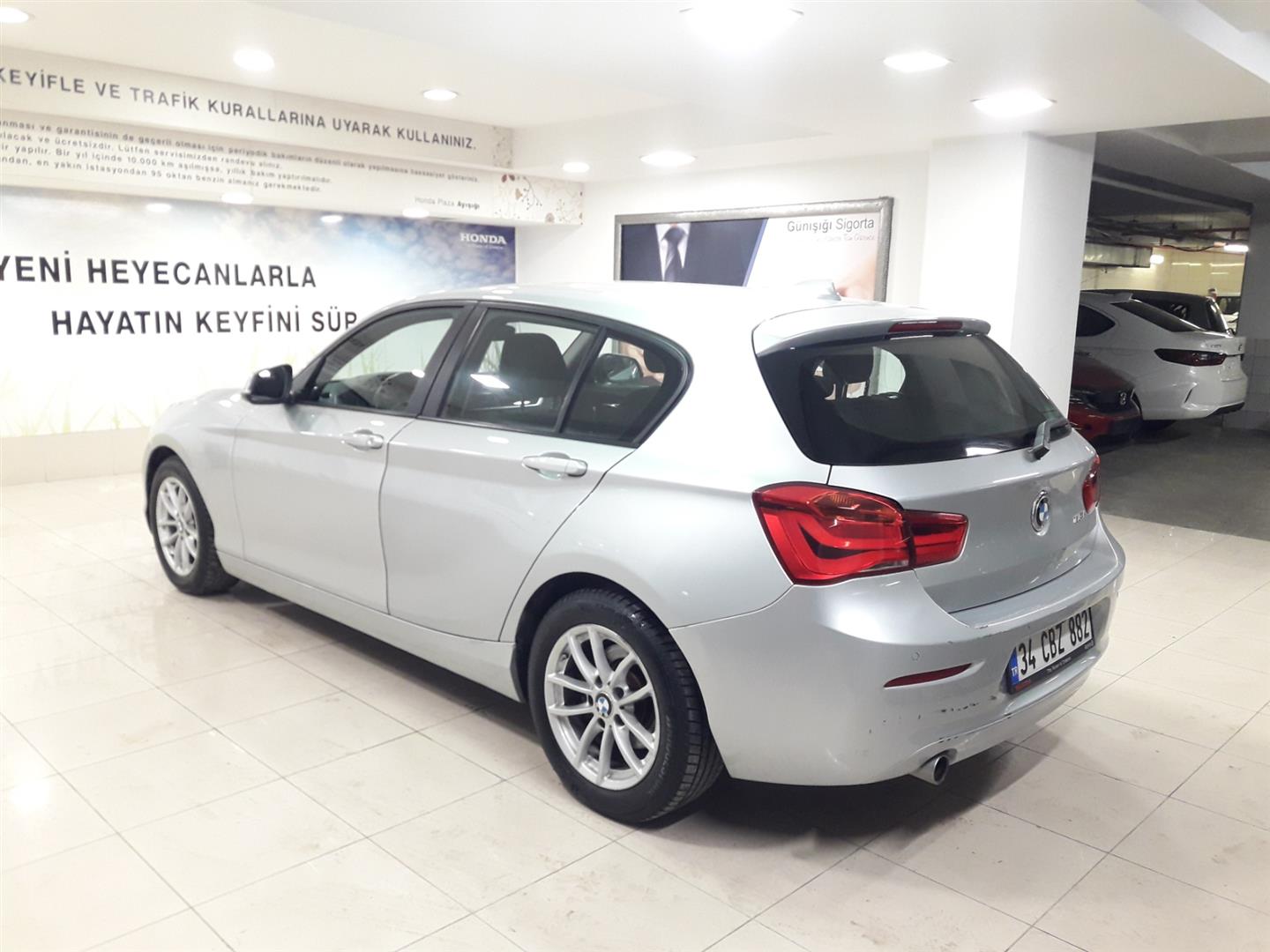 Bmw 1 Serisi 118i Premium Line Benzin